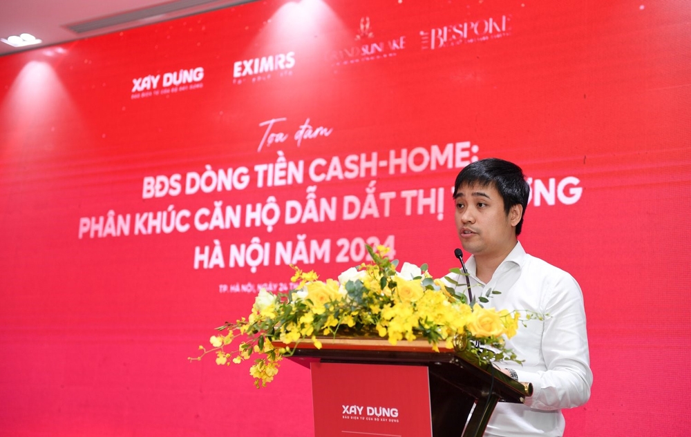Ông Nguyễn Sơn Tùng – Phó Tổng Biên tập Báo Xây dựng phát biểu khai mạc Tọa đàm.